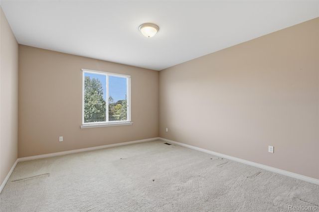 49329 Village Pointe Drive, Shelby Charter Township, MI 48315