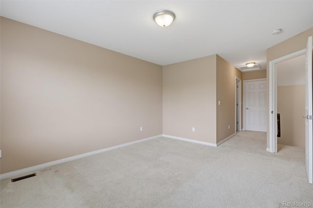 49329 Village Pointe Drive, Shelby Charter Township, MI 48315