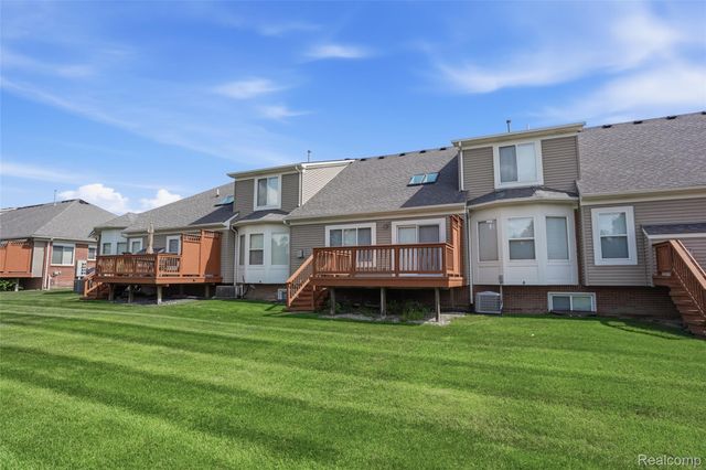 49329 Village Pointe Drive, Shelby Charter Township, MI 48315