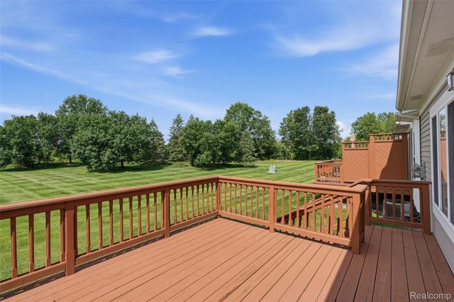 49329 Village Pointe Drive, Shelby Charter Township, MI 48315