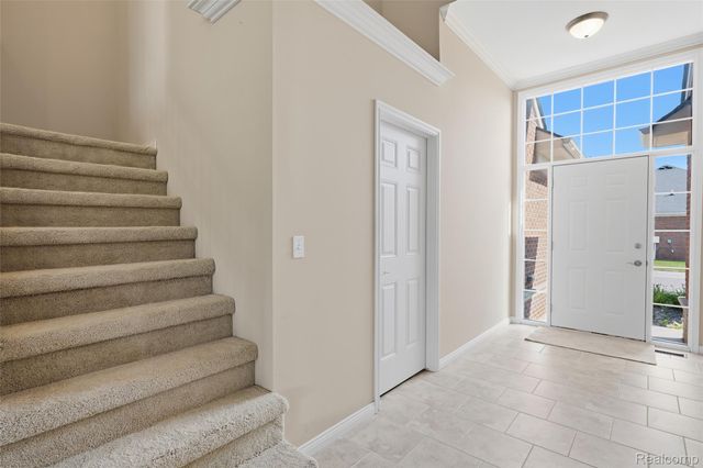 49329 Village Pointe Drive, Shelby Charter Township, MI 48315
