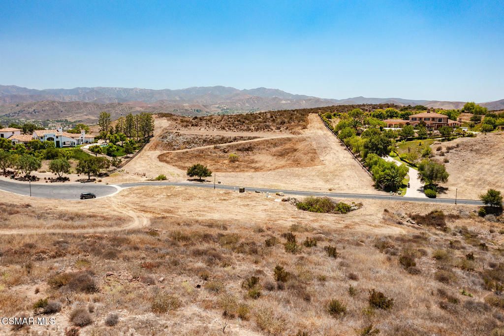 70 Presidential Drive, Simi Valley, CA 93065