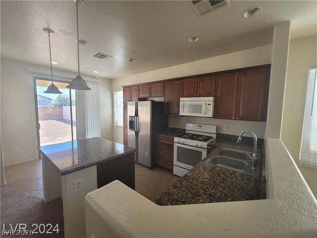 3665 Remington Grove Avenue, North Las Vegas, NV 89081