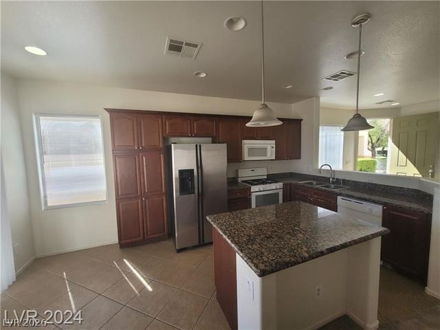 3665 Remington Grove Avenue, North Las Vegas, NV 89081