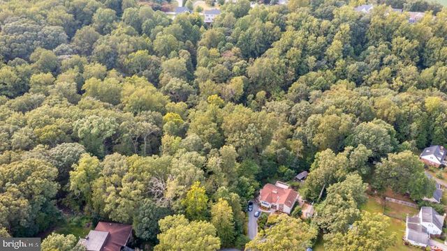 9302 FLAGSTONE DR, Parkville, MD 21234