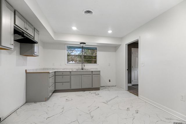 5921 Linden Dr, Baton Rouge, LA 70805