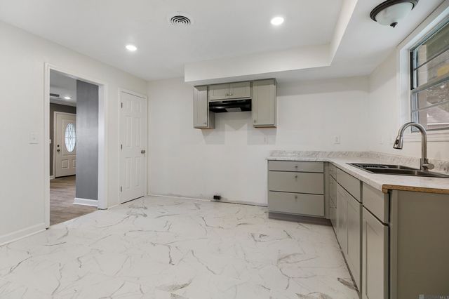 5921 Linden Dr, Baton Rouge, LA 70805