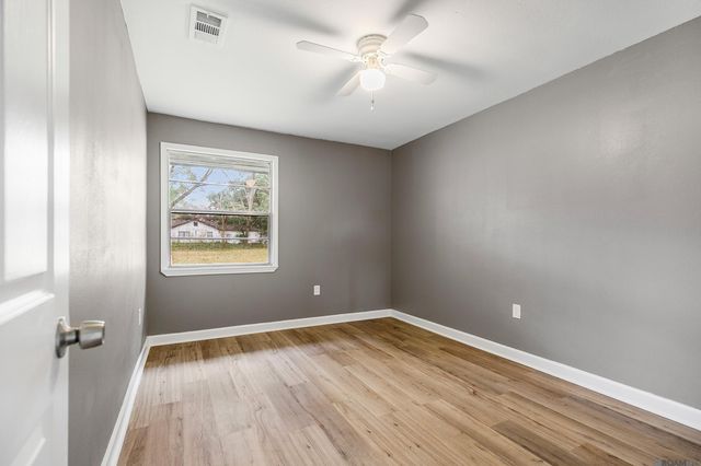 5921 Linden Dr, Baton Rouge, LA 70805