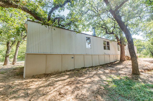 4 Arroyo Court, Nocona, TX 76255