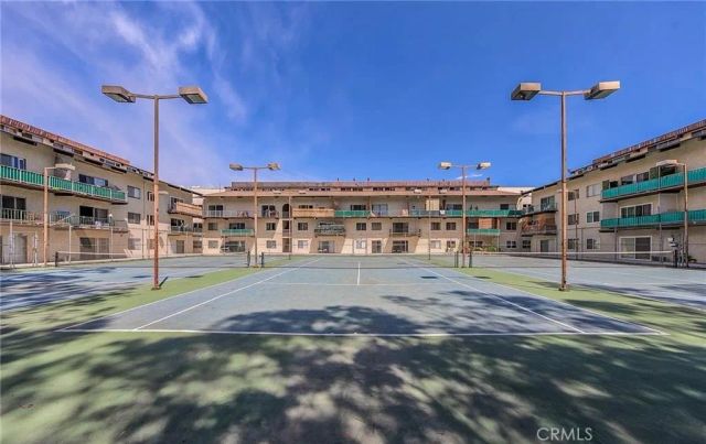 5460 White Oak Avenue E123, Encino, CA 91316