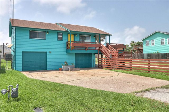 132 S Gulf St, Port Aransas, TX 78373