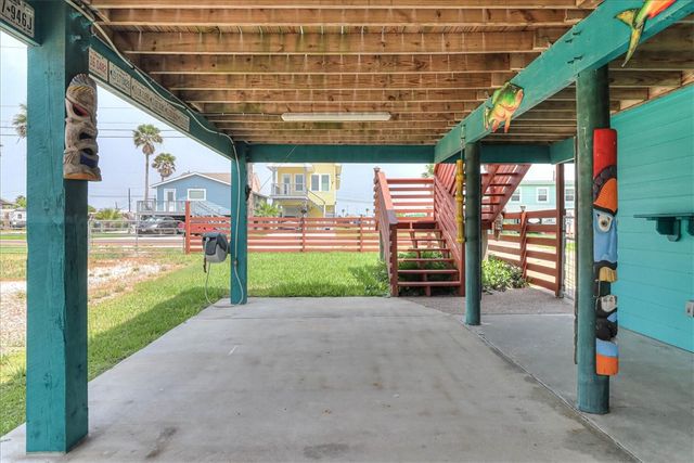 132 S Gulf St, Port Aransas, TX 78373