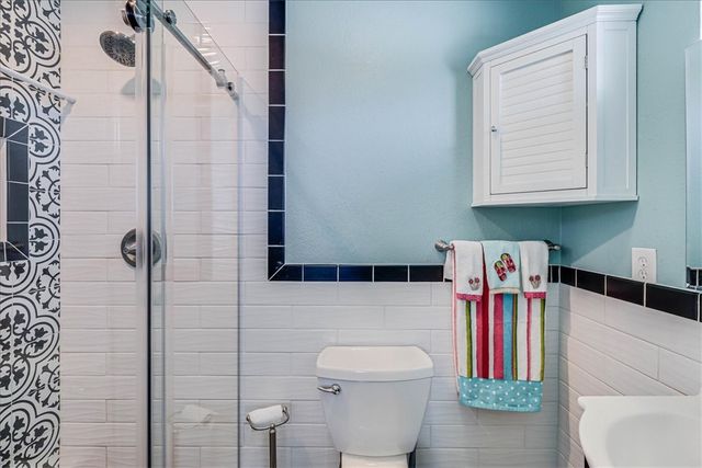 132 S Gulf St, Port Aransas, TX 78373