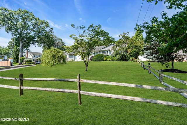 4 Dickinson Avenue, Toms River, NJ 08753