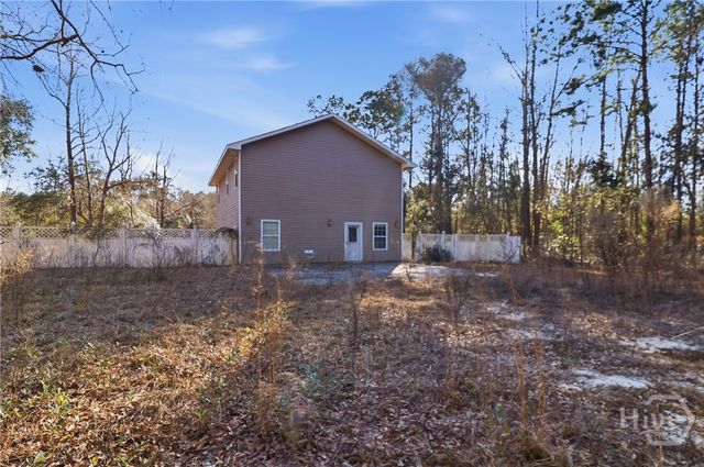 375 Pine Needle Drive, Ellabell, GA 31308