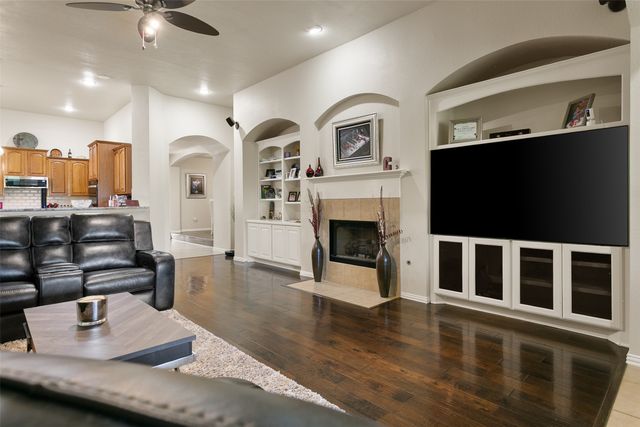 8121 Rock Elm Road, Fort Worth, TX 76131