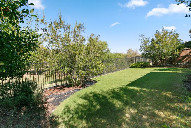 8121 Rock Elm Road, Fort Worth, TX 76131