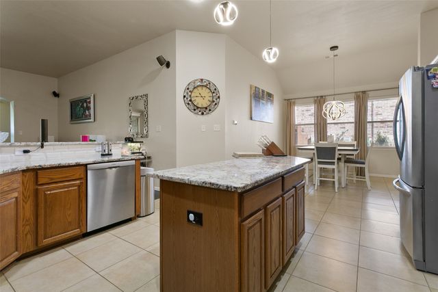 8121 Rock Elm Road, Fort Worth, TX 76131