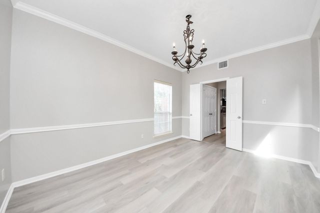 6803 Chapelfield Lane, Houston, TX 77049