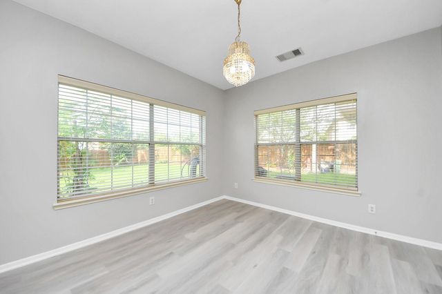 6803 Chapelfield Lane, Houston, TX 77049