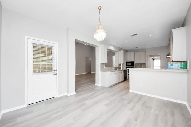 6803 Chapelfield Lane, Houston, TX 77049