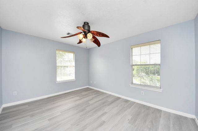 6803 Chapelfield Lane, Houston, TX 77049