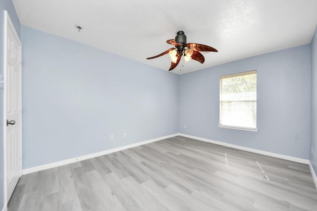 6803 Chapelfield Lane, Houston, TX 77049