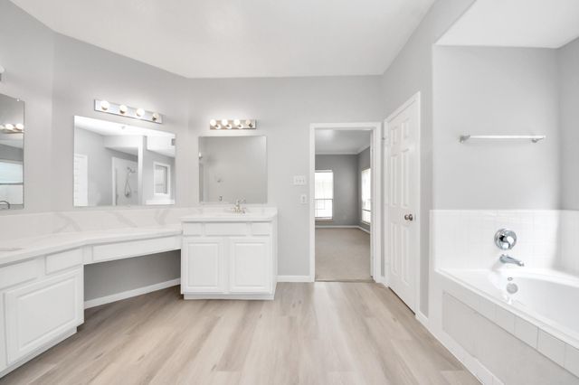 6803 Chapelfield Lane, Houston, TX 77049
