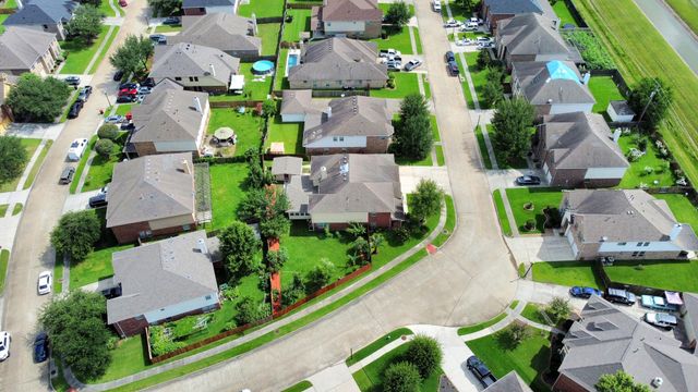 6803 Chapelfield Lane, Houston, TX 77049
