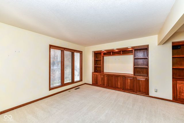 10700 E 106th Street, Fishers, IN 46037