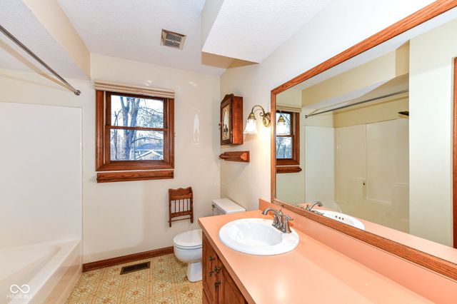 10700 E 106th Street, Fishers, IN 46037