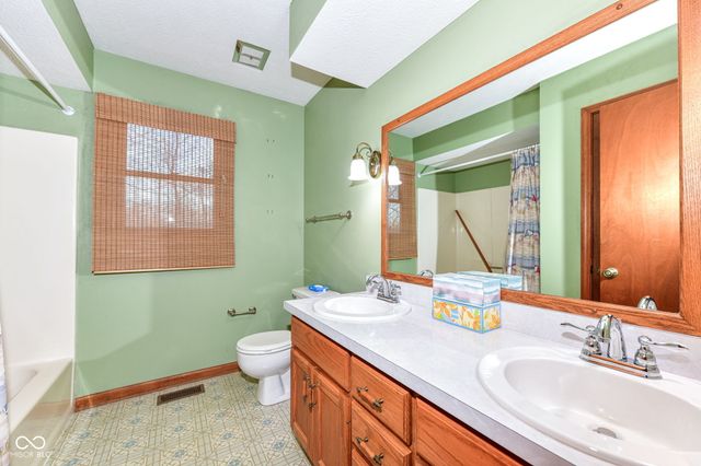 10700 E 106th Street, Fishers, IN 46037