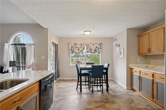 224 Solomon Drive, Ellenwood, GA 30294