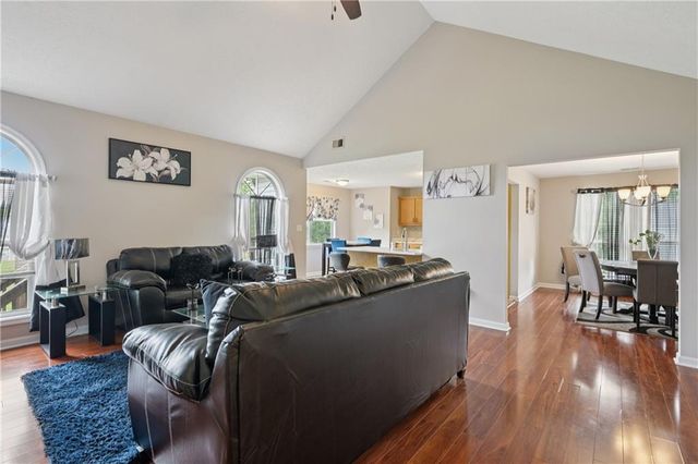 224 Solomon Drive, Ellenwood, GA 30294