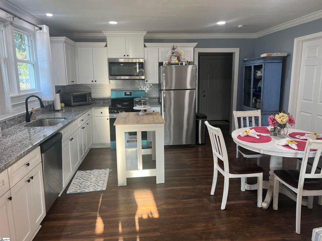 295 Werts Street, Greenville, SC 29605