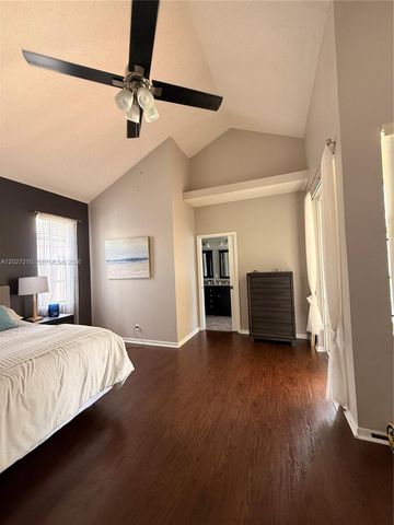 300 Cameron Dr, Weston, FL 33326