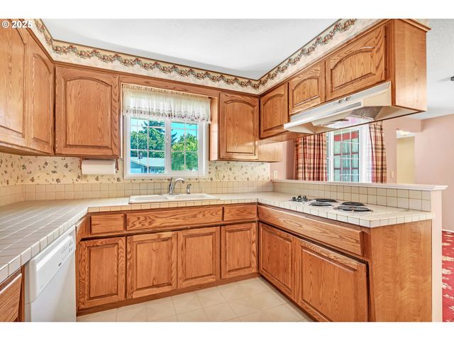 455 DURHAM Ave, Eugene, OR 97404