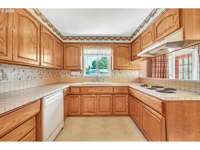 455 DURHAM Ave, Eugene, OR 97404