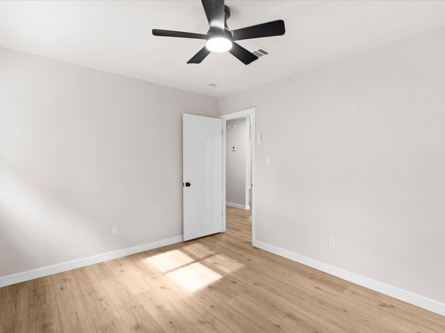 5925 Hanson Drive, Watauga, TX 76148