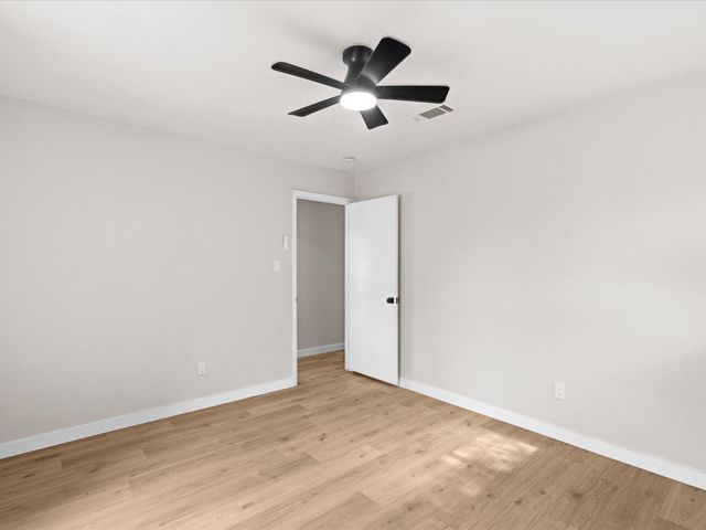 5925 Hanson Drive, Watauga, TX 76148