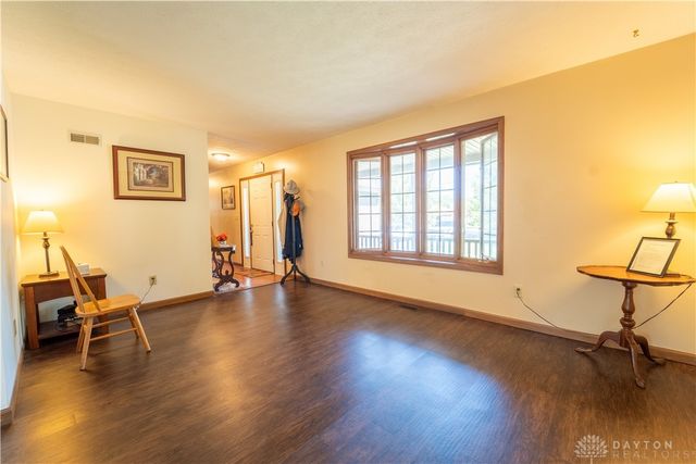 1376 Bartley Road, Dayton, OH 45414