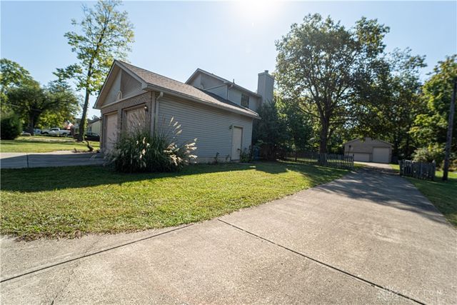 1376 Bartley Road, Dayton, OH 45414