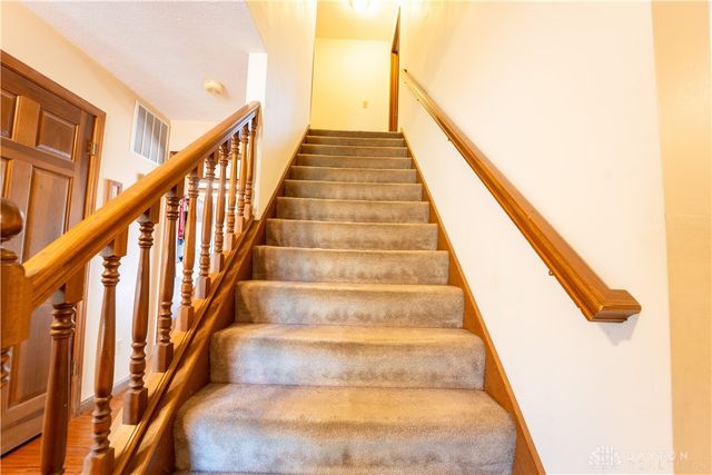 1376 Bartley Road, Dayton, OH 45414