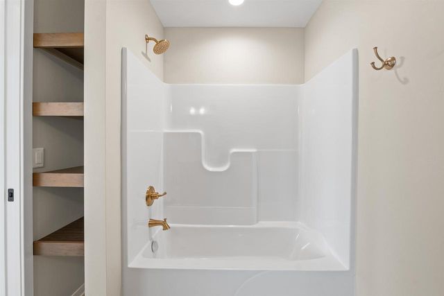 316 TWILIGHT TRAIL, Fond Du Lac, WI 54937