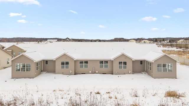 316 TWILIGHT TRAIL, Fond Du Lac, WI 54937