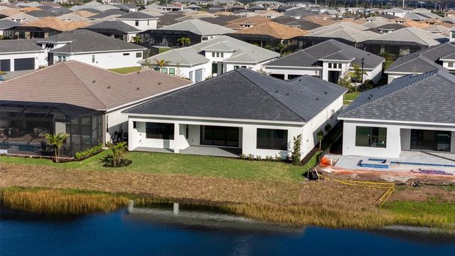 4924 EDISTO COURT, Lakewood Ranch, FL 34211