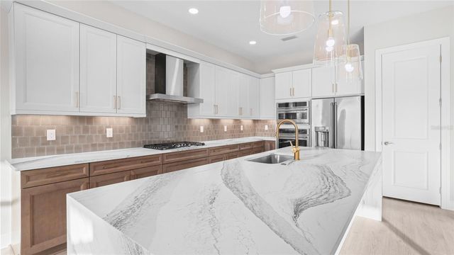 4924 EDISTO COURT, Lakewood Ranch, FL 34211