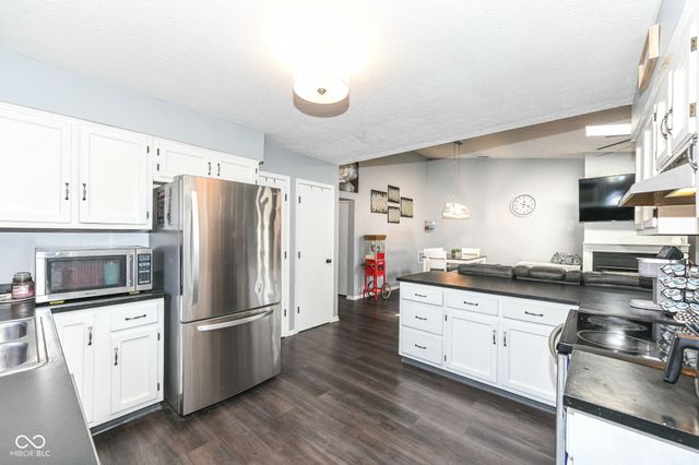 14 Medina Drive, Indianapolis, IN 46227