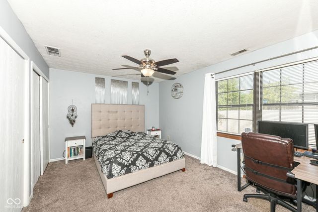 14 Medina Drive, Indianapolis, IN 46227