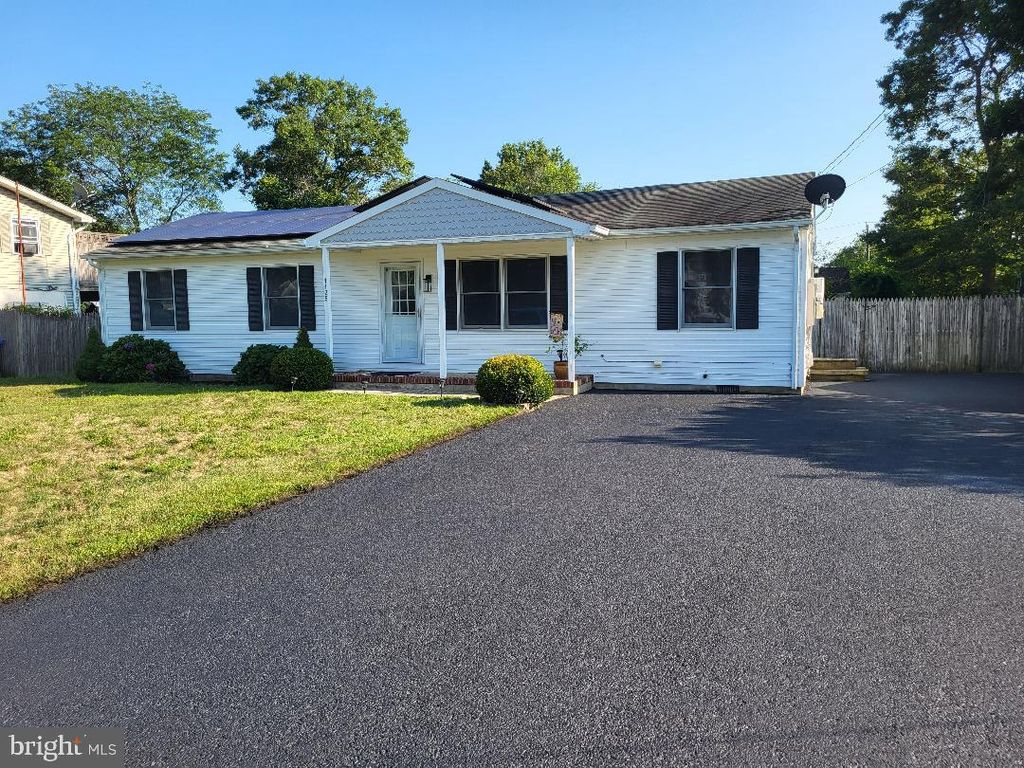 1125 WINDLASS DR, Manahawkin, NJ 08050